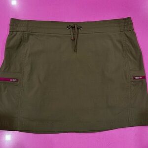 Orvis Olive Green Wading Skort Sz 14 NWT
